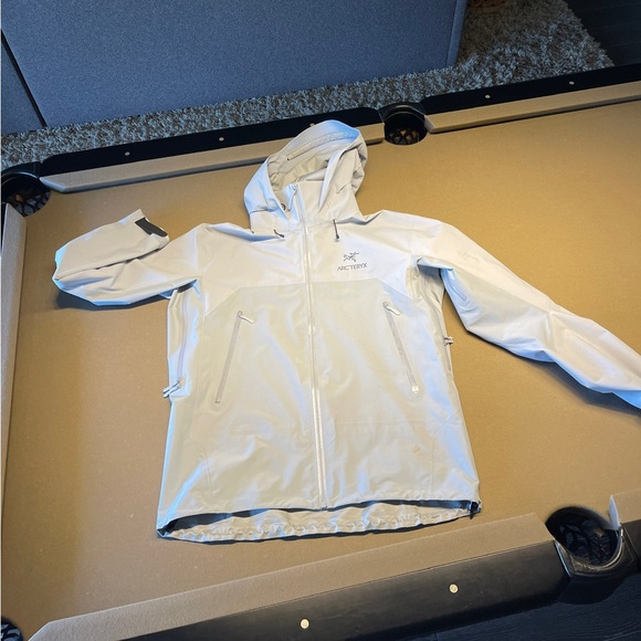 Arc'teryx Off-White Hooded Jacket